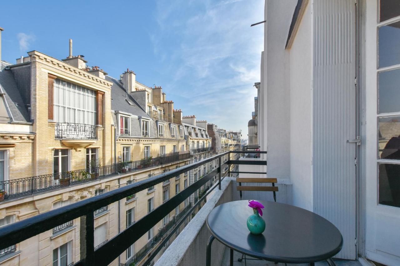 Design Apartment With Terrace By Weekome Paris Exterior photo